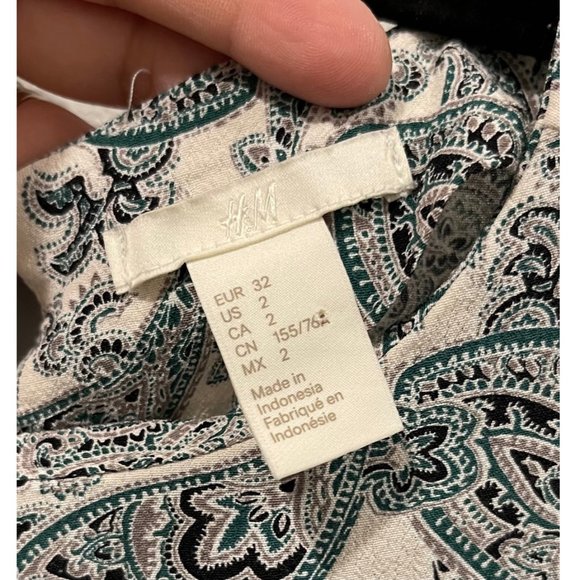H&M Paisley Green Blouse - Picture 2 of 5